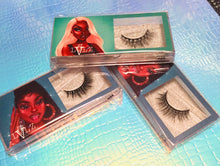 Load image into Gallery viewer, 2 Piece Lash Bundle Set: Miami &amp; Standard collections
